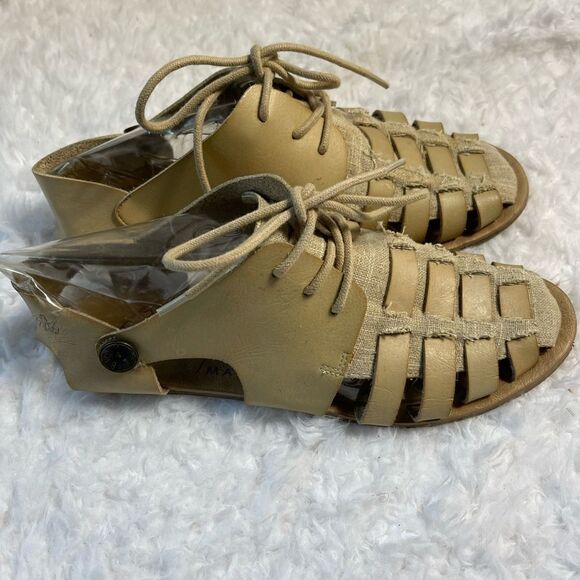 Blowfish Malibu beige faux leather and canvas lace up flats size8 - Picture 9 of 10
